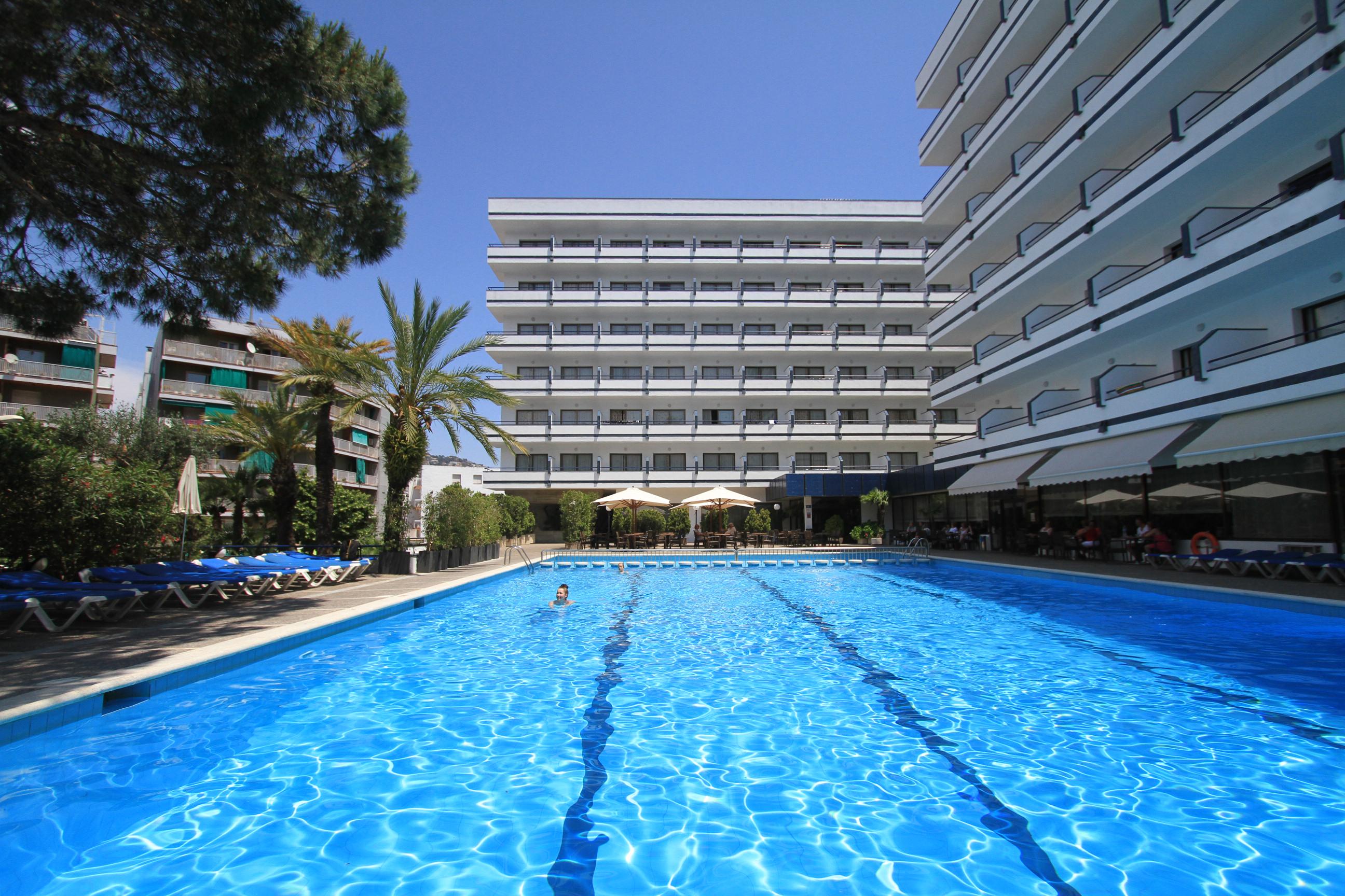 Hotel Gran Garbi & Aquasplash โยเรตเดมาร์ ภายนอก รูปภาพ