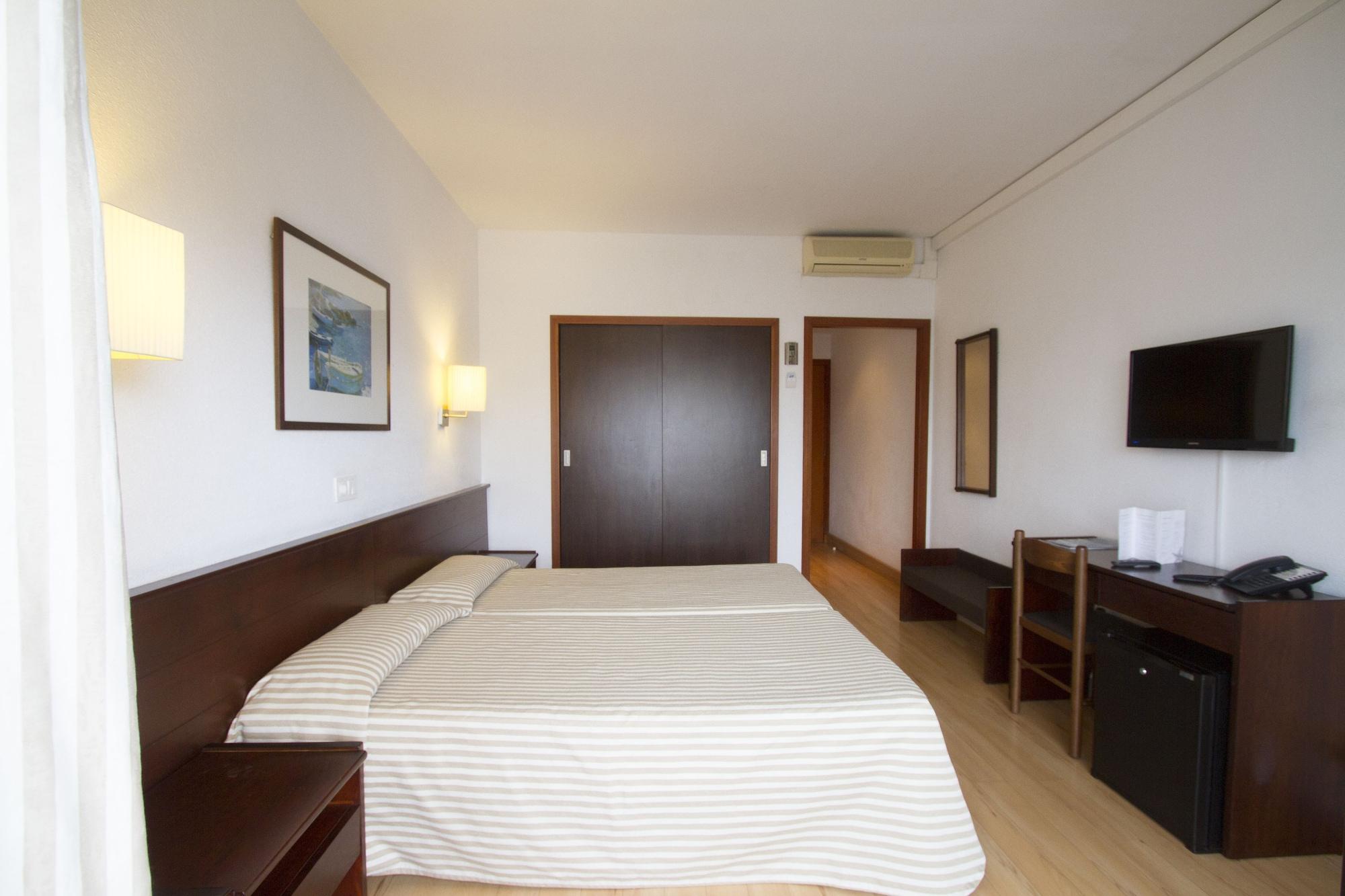 Hotel Gran Garbi & Aquasplash โยเรตเดมาร์ ภายนอก รูปภาพ